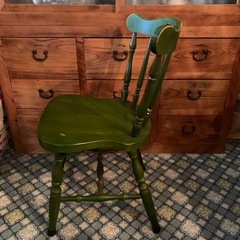 レトロ　グリーン　椅子の画像