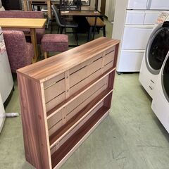 【リサイクルショップ ピカソ 小松原】📚🌿✨木目調 コミックラック／ナチュラルカフェ風収納棚✨📚★8157★の画像