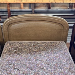 A1850🌟配送♻️組み立て🉑‼️ローシングルベッド枠　マットレス付き　セット🌟在庫2個揃ってます⭕️の画像