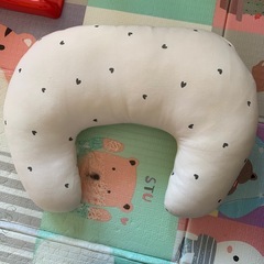 西松屋 授乳クッション（ハート柄）の画像