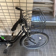 大人用自転車　26インチ　カゴ、鍵付き、ライト無し、ギア無し、ブリヂストン　ベガス　ブラックの画像