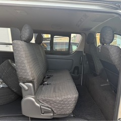 ハイエース室内の画像