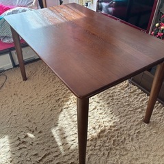 【引き出し付き】木製ダイニングテーブルの画像
