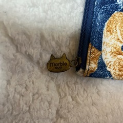 marblesud 猫のポーチの画像