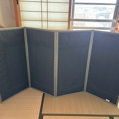 4つ折り　折りたためるユニット畳の画像