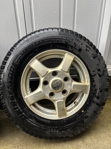 タウンエース　スノータイヤ　スタッドレス