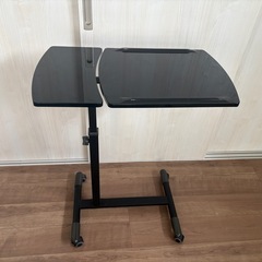 サイドテーブル