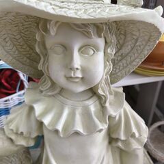 【ドリーム池田店】◎ジモティ割対象品◎ガーデニングオブジェ "ベンチの少女"　IKW-400の画像