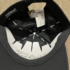 新品未使用　タグ付き　タイトリス　ゴルフ　帽子　オマケ付き♪の画像