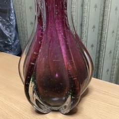 花瓶　フラワー　ヴィンテージ レトロ　アンティーク　赤ガラス　手作り物　レアの画像