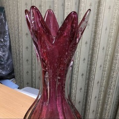 花瓶　フラワー　ヴィンテージ レトロ　アンティーク　赤ガラス　手作り物　レアの画像