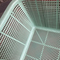 セキスイ　プラスチック網カゴ６個の画像