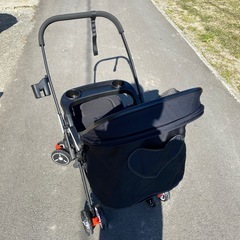 中古　ベビーカー　ブラック　取り扱い説明書付きの画像