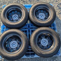 美品 スタッドレスタイヤ付き12インチアルミホイール アトレー外し 軽バン 軽トラック 軽貨物車の画像