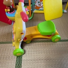 アンパンマン　乗り物？押し車？ の画像