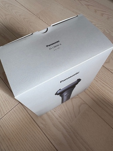 【未使用、定価2.6万】Panasonic自動洗浄機能付き、電気シェーバー