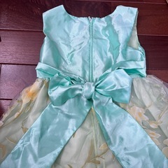 100サイズ　ドレスの画像