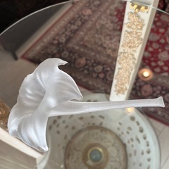 ガラス　オブジェ　百合の花の画像