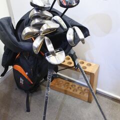 【KSD/Door/00】初心者から中級ゴルファー用ゴルフクラブフルセット　スタンド式4点ショルダー軽量キャディバッグに入れてお譲りします。の画像