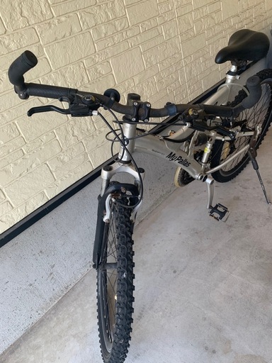 ❤️決まりました　アルミホイール、クッションフロア　自転車まとめてありがとう❤️マイパラス　マウンテンバイク　一応乗れますが、整備出来