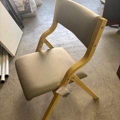 折りたたみ椅子　無料の画像