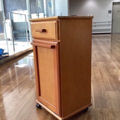 ランドリーボックス（キャスター付き）【町田市再生家具】　252607の画像