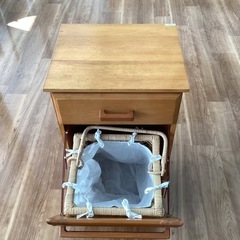 ランドリーボックス（キャスター付き）【町田市再生家具】　252607の画像