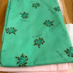 布地セット（ピンク・緑・ネイビー・白・グレー）はぎれの画像