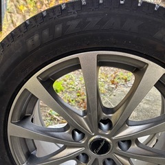 ❽スタッドレスタイヤ×4本セットの画像