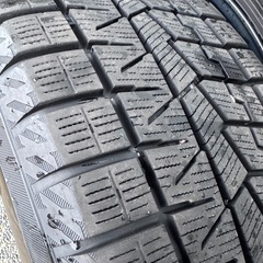 アルファード/ヴェルファイア 冬タイヤ　225/60r17 2022製　８分山　の画像