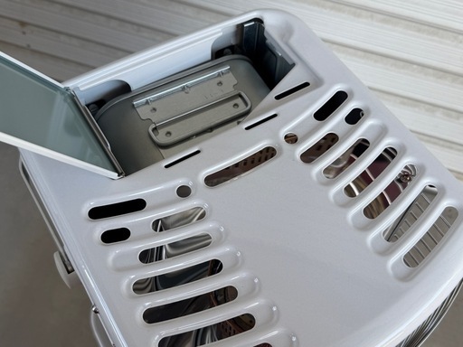 P153J◇美品◇トヨトミ◇石油ストーブ◇油タンク容量 3.6L◇暖房◇2021年製◇RS-H291◇ホワイト