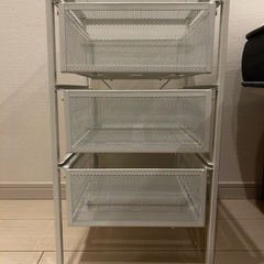 IKEA 引き出しメッシュ　収納／ホワイト3段・キャスター付✨の画像