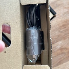 ダイソンバッテリーと充電器新品の画像