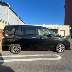 日産 セレナ 2017年式 ハイウェイスターVセレクション／後席モニター／両側電動／車検R8.9まで／9型ナビ／アラウンドビュー／禁煙車／84,000kmの画像