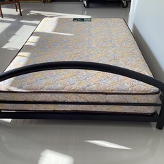 パイプセミダブルベッド【町田市再生家具】　252609の画像