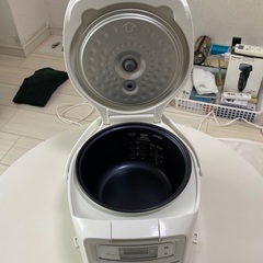 タイガー　マイコン炊飯ジャー　3合タイプ　※現在取引中の画像