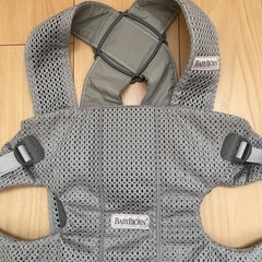 【ベビービョルン】Baby Bjornベビーキャリアミニ　新生児の画像