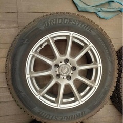 ブリヂストン スタッドレスタイヤ 17インチの画像