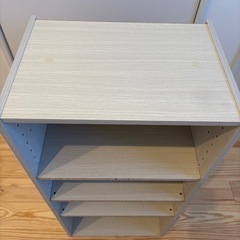 4段ボックスの画像