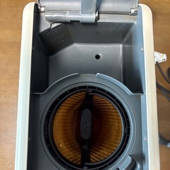 デロンギコーヒーメーカー　譲ります（一部損傷あり）の画像