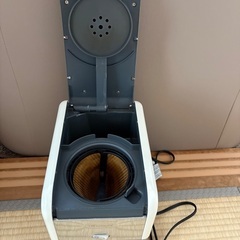 デロンギコーヒーメーカー　譲ります（一部損傷あり）の画像