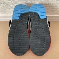 ③ 15cm スニーカーの画像