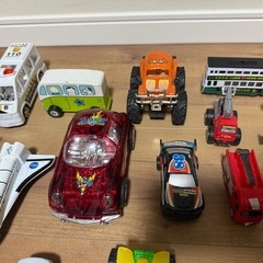 ミニカー　飛行機　NASA バス　木製　消防車　救急車の画像