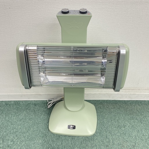 送料込み＊アラジン 遠赤グラファイトヒーター 2021年製＊1209-1 アラジン 遠赤 グラファイトヒーター AEH-G409N Aladdin 電気ストーブ