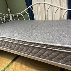 シングルベッドの画像