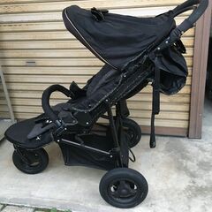 A4799　AirBuggy　エアーバギー　ベビーカー　三輪　散歩　移動用品　ベビー用品 の画像