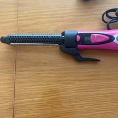 美品✨ヘアーアイロン？ヘアードライヤー？の画像