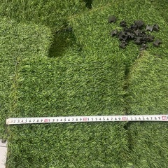 人工芝 ジョイントマット 21枚セット（連結パーツ付き）の画像