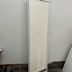 ☆直接引き取り限定☆4連 パーテーション ホワイトの画像