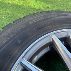4本セット！ダンロップのスタッドレスタイヤの画像
